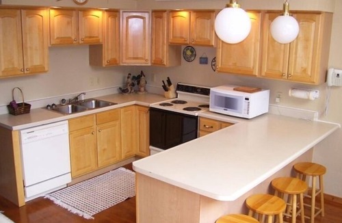 Lead House | Large private lot. Beautiful cabin with a stream and trout pond!