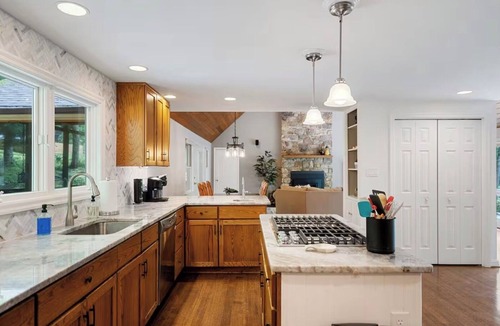 Lake Laura House | Large updated home with Game Room, Theater, hot tub and fire pit on Bryce Resort