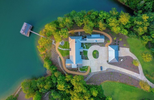 Bremen House | "Legacy Pointe" - A Luxurious Smith Lake Home and place to relax & have fun!