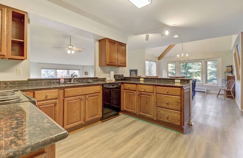 East Village at Copper House | Legends 11 Pet Friendly Spacious East Village Escape