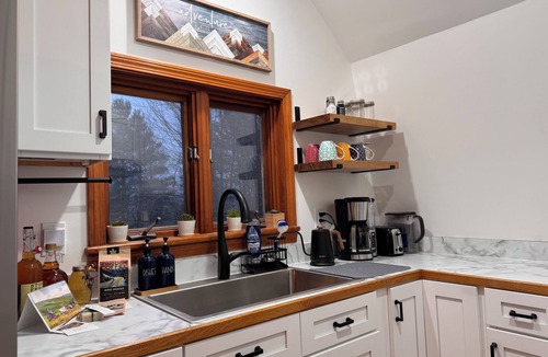East Burke Cottage | Little House at Burke Basecamp Ride-In Ride-Out Kingdom Trails – Bike Storage