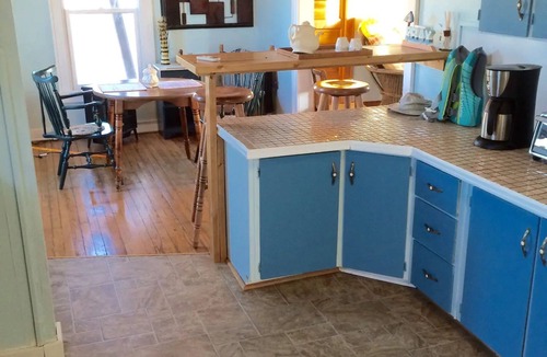 Ayrshire House | Little Prairie House on the Lake
