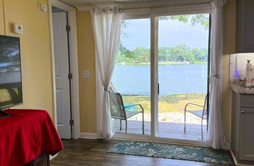 Reedville House | LITTLE WICOMICO WATERFRONT COMPOUND WITH KAYAKS, ARCADE, DOCKS, WESTERN SUNSETS