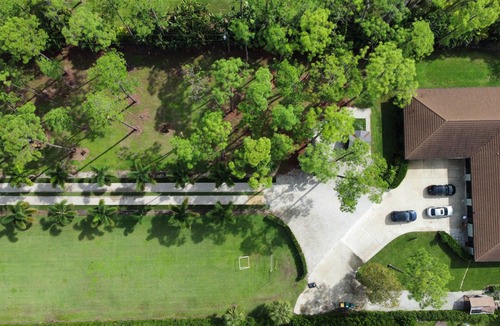 Oakes Estates House | LOCATION , LOCATION, LOCATION ! LUXURY OAKES ESTATES HOME FOR SEASONAL RENTAL