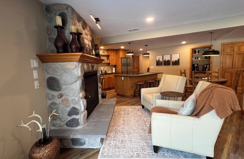 St. Joseph Cottage | Log Bear Den at Dancing Pines Retreat A Luxury Log Home & Pet Friendly.