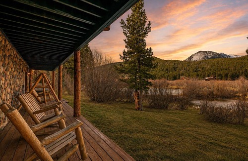 Blue River Cabin | Log Cabin Hot Tub + Views Near Breck Near Quandary | Blue River Hideaway