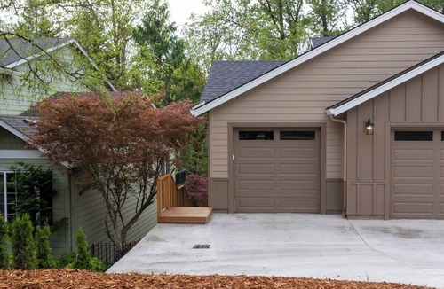 Longview Condo | Lovely Condo close to town with Forest View