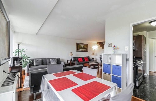 Alexandria West Condo | Lovely Duplex Apartment - Free Garage parking close to DC