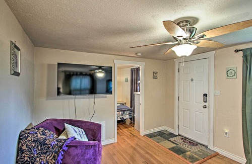 Central Tacoma Cottage | Lovely Tacoma Cottage w/Fire Pit, Near Dtwn!
