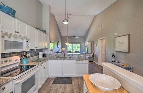 Ole Condo | Luxe Top-Floor Condo in Beautiful Lely Resort