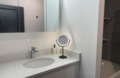 West New York Apartment | Luxurious and Spacious Apt with Parking 20 min to NYC