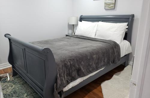 Mount Pleasant Apartment | Luxurious Apt 2BRs-1BA Spacious Modern, with free parking
