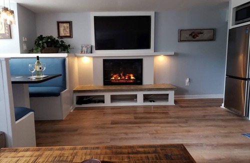 Brookland House | Luxury 2 bedroom apartment w/free parking