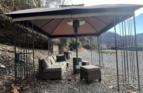 Welch House | Luxury ATV lodging with beautiful view, sleeps 11.