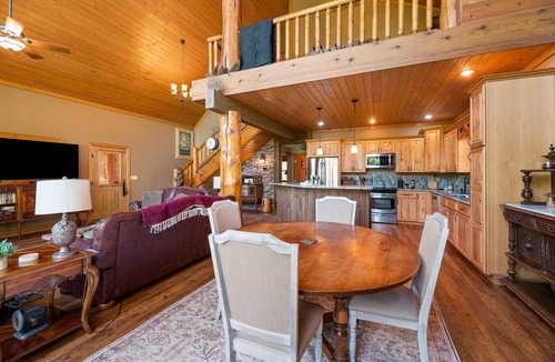 Deadwood Cabin | Luxury Gold Mine Cabin - 4 Mi to Deadwood Casinos