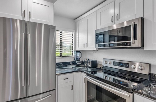 Wesley Chapel Condo | Luxury Golf Retreat | Ground Floor | Golf Views | Optional Saddlebrook Resort Amenities