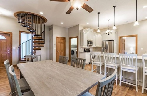 Lake James House | Luxury Lakefront Home on Lake James