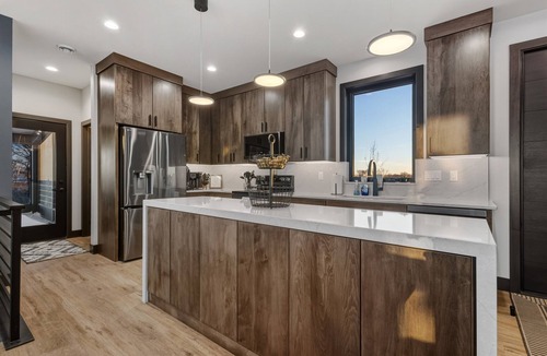 Arlington House | Luxury Lakefront Living w/Hot Tub, Bar & Beach