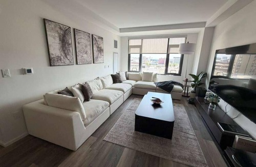 South End Apartment | Luxury South End Condo · Pool, Sky Deck & Fitness Center · World Cup 2026