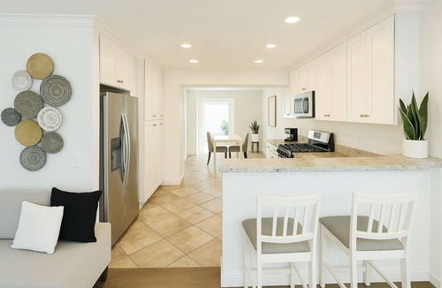 Laguna Hills Condo | Luxury spacious 1 bedroom 10 minutes to beach 5 min to Irvine spectrum