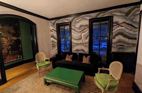 Evanston House | Luxury stay walking distance to Metra, El, the Lake, and Northwestern