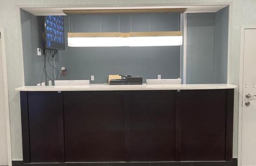 Queens Hotel | Magna Hotel JFK AirTrain