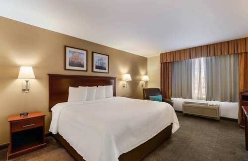 Fitchburg Hotel | MainStay Suites Fitchburg - Madison
