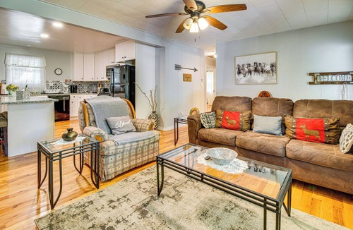 Mammoth Spring Cottage | Mammoth Spring River Retreat: Family Gem, Big Yard