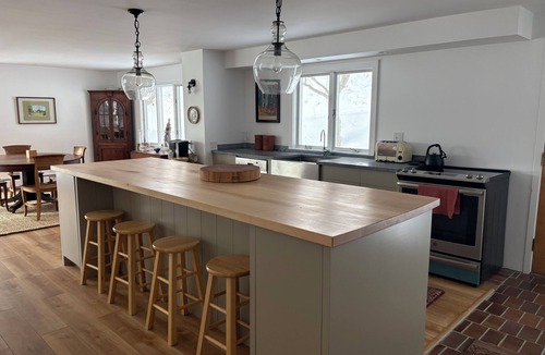 North Pomfret House | Maple Avenue Farm. Views, Farmhouse in Pomfret