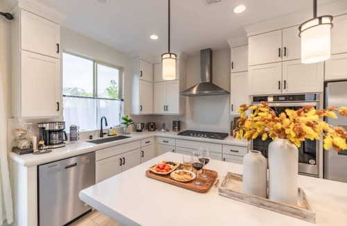 San Juan Capistrano Cottage | Marbella Lane - Elegant 5BR Home Rancho Mission