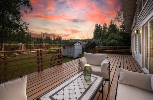 Maple Heights-Lake Desire House | # Marbella Lane - Nature Escape at Shady Lake