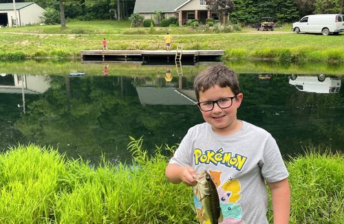 Chillicothe Cabin | Marvelous 5-bedroom cabin with AC in charming Chillicothe great family fishing