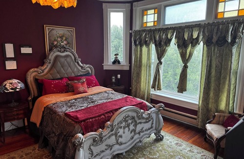 Atchison Hotel | McInteer Villa