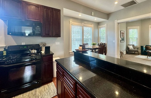 Midtown Sacramento House | Midtown Gem