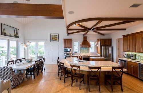 Gulf Trace House | "Mimosa Mornings"~Gulf Views~Heated Pool/Spa~Elevator~Private Beach~Beach Gear!