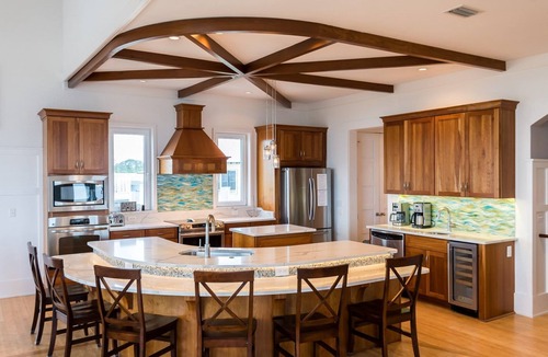 Gulf Trace House | "Mimosa Mornings"~Gulf Views~Heated Pool/Spa~Elevator~Private Beach~Beach Gear!