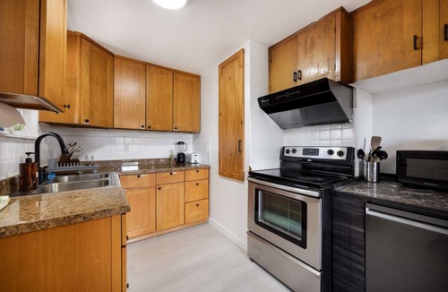 North Beacon Hill House | Modern 2BR Private Deck Near DT & Transit