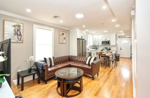 Codman Square Apartment | Modern 3BR Boston Nest Pet-Friendly Franklin Park & Red Line 558-2