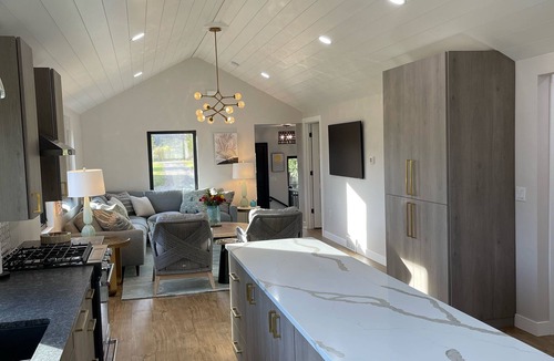 Black Wolf Cottage | Modern Lake house on Lake winnebago