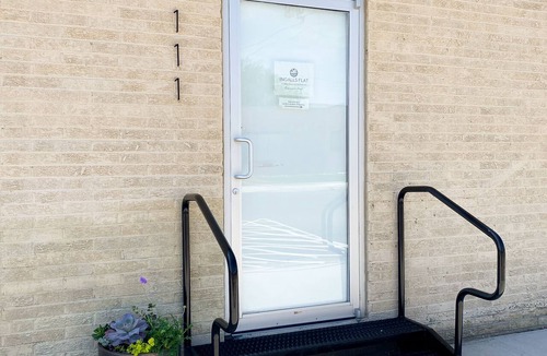 De Smet Apartment | Modern meets historic charm! Unique stay in historic little town on the prairie