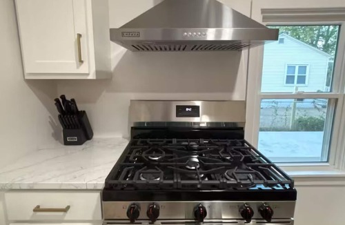 Monroe House | Modern Monroe Farmhouse 3bd/1bth sleeps 7