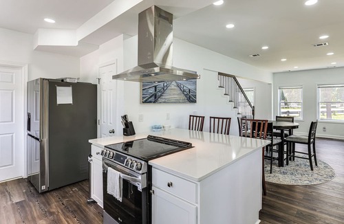 Deale House | Modern Waterfront Home w/Dock & Views in Deale