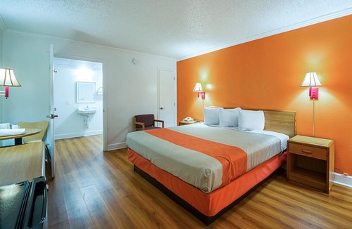 Perry Hotel | Motel 6 Perry, GA