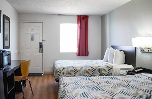 Rolla Hotel | Motel 6 Rolla, MO