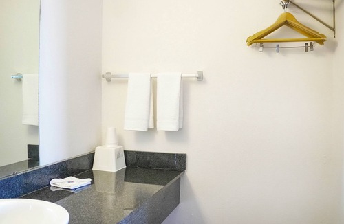 Rolla Hotel | Motel 6 Rolla, MO