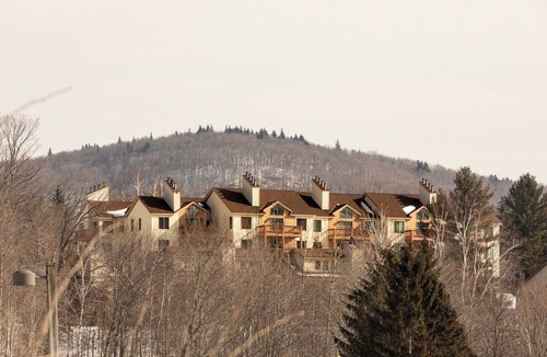 West Dover Hotel | Mount Snow Lodging by Vail Resorts