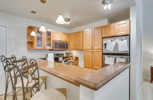 Vail Apartment | Mountain-View Studio: Top Floor, Private Deck