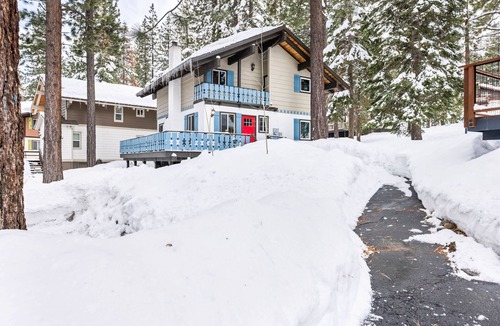 Incline Village Cabin | Mountaintop Retreat | 5 Minute Stroll From Diamond Peak Ski Resort
