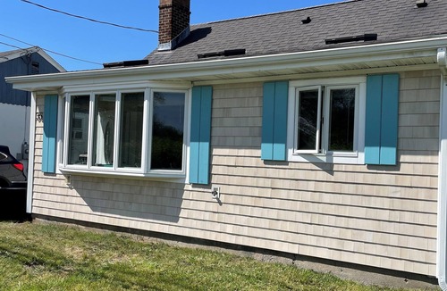 Narragansett House | Narragansett Beach Cottage 900ft from the Beach!
