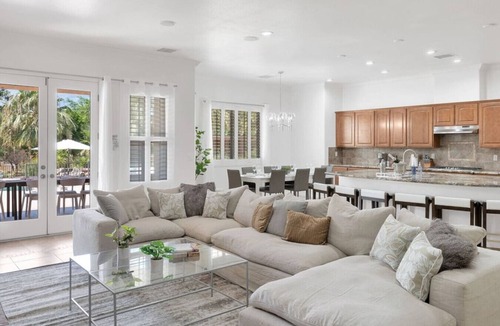 Desert Hot Springs Villa | Natural Springs-2 acre, Games+karaoke, fit,views.